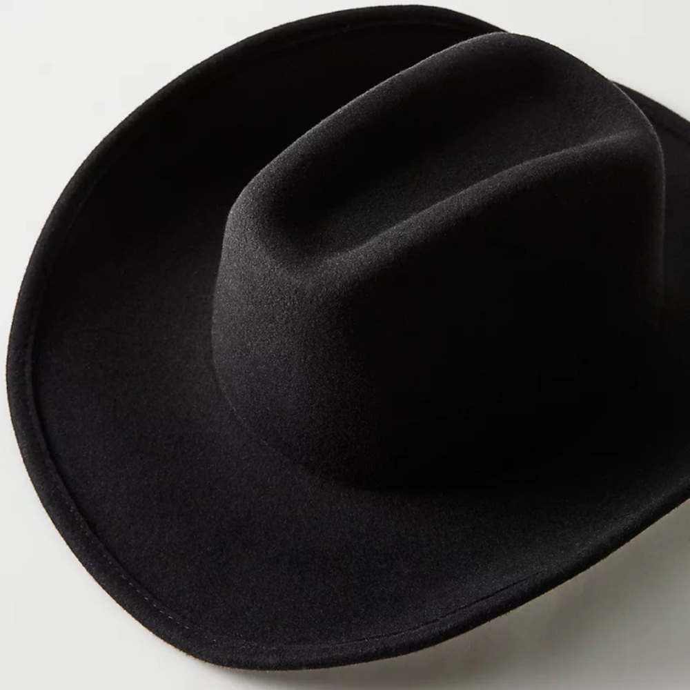 ISO: Aritzia Auxiliary Wool Cowboy Hat Black S/M
